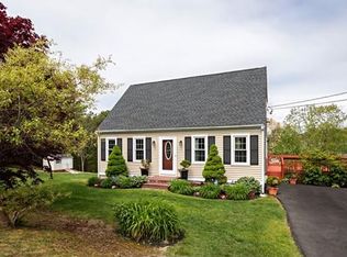 18 Jocelyn Ave, Plymouth, MA 02360