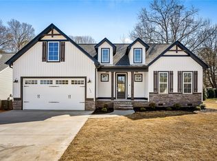 100 Riviera Cir, Anderson, SC 29621