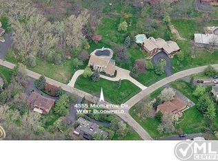 4555 Middleton Dr, West Bloomfield, MI
