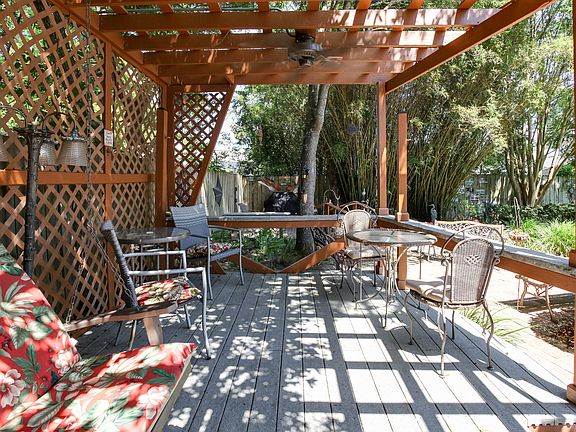 4th image of 6512 Calle De Lago