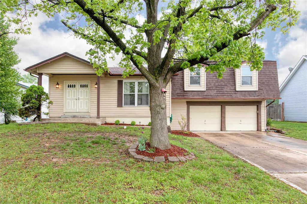 37 Ann Dr photo 1