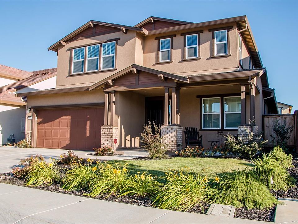 1st image of 219 Ginger St