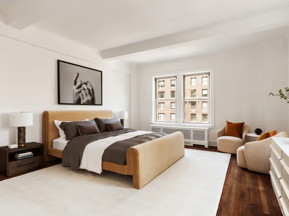 975 Park Avenue image 8 of 16