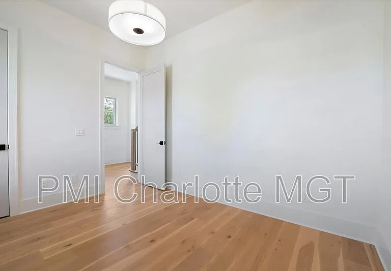 428 Dover Ave — Photo 29