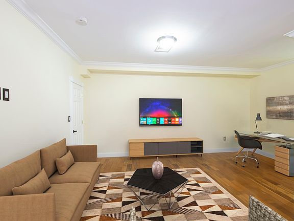 4th image of 65 Webster Ave APT 2