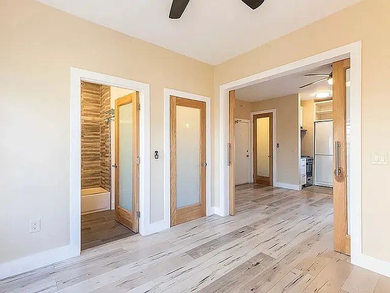 1st image of 14 Westminster Ave APT 26