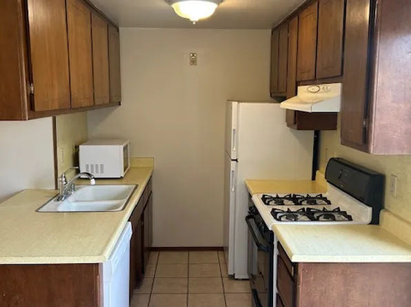 4601 Karbet Way APT 7, Sacramento, CA 95822