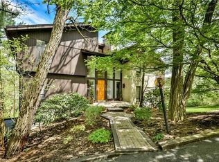 117 Pheasant Dr, Pittsburgh, PA 15238