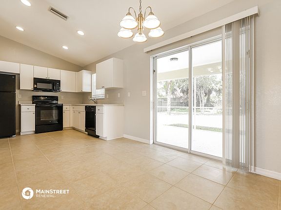 5th image of 2271 S Chamberlain Blvd