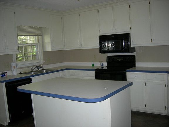 3rd image of 1825 Cassie Ct