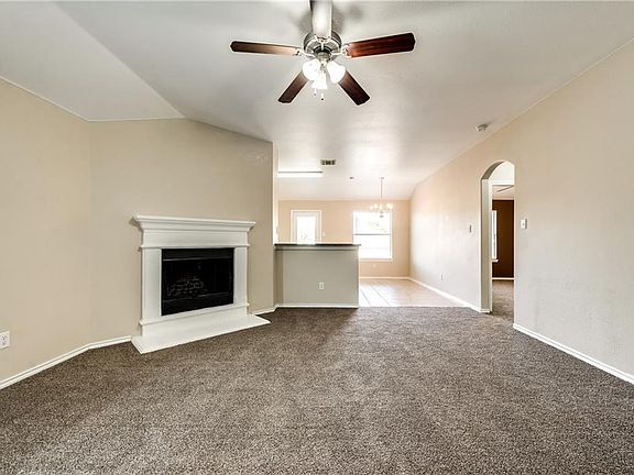 5th image of 1208 Galicia Ln