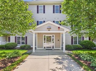 6 Stearns Ln APT 305, Merrimack, NH 03054