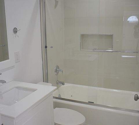 4th image of 1257 W 107th St