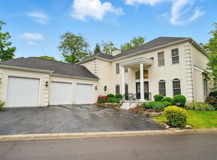 1940 Scioto Pointe Dr, Columbus, OH 43221