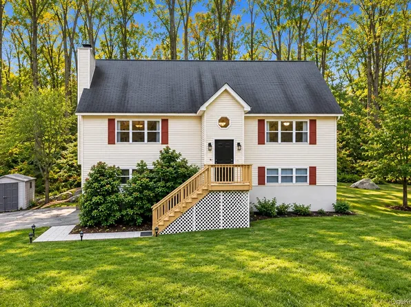 27 Cannon Road, Carmel, NY 10512