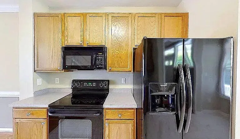 513 Village Loop Dr — Photo 7