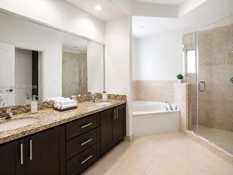 4450 SW 164th Ave — Photo 17