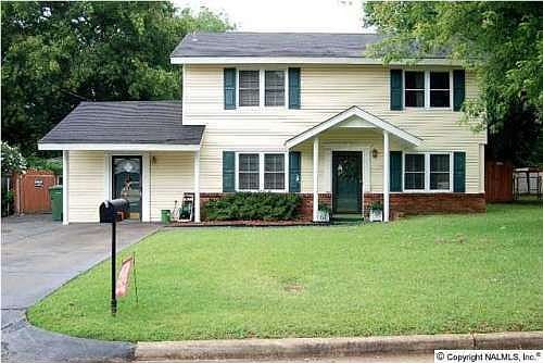 2nd image of 502 Marguerite Dr NW