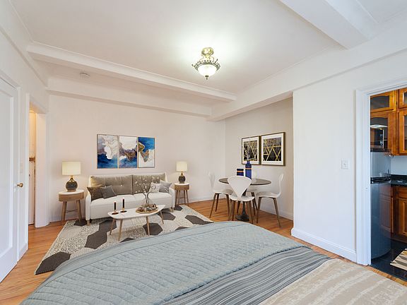 5th image of 244 W 72nd St APT 6F