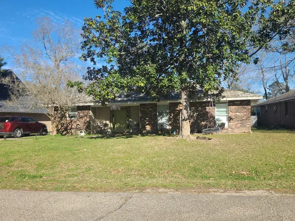 26184 Fallen Oaks Dr, Denham Springs, LA 70726