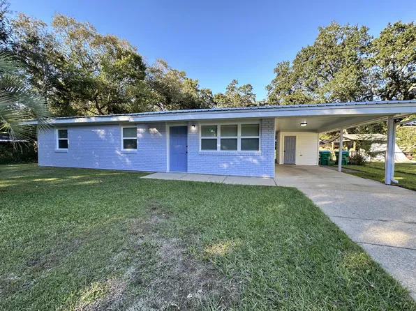 107 Elliott Pl, Ocean Springs, MS 39564