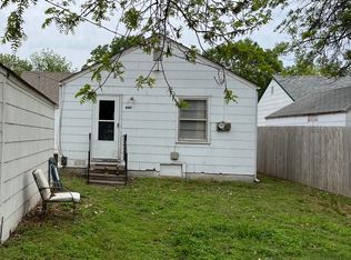 445 N Glenn St, Wichita, KS 67203