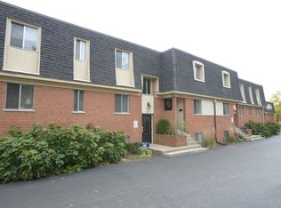 8194 Wooster Pike APT D, Cincinnati, OH 45227