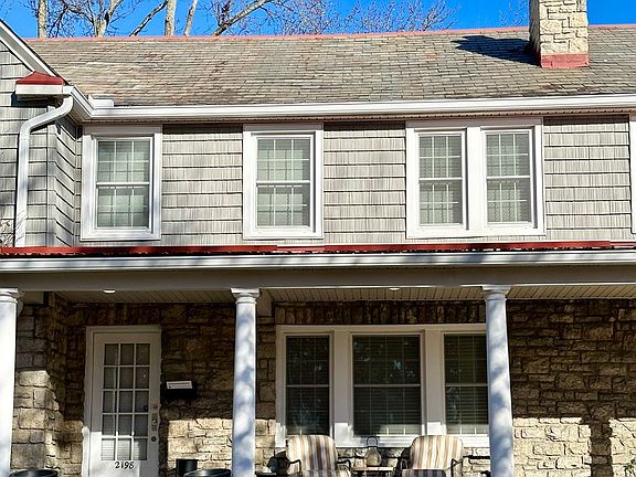 4th image of 2198 Arlington Ave