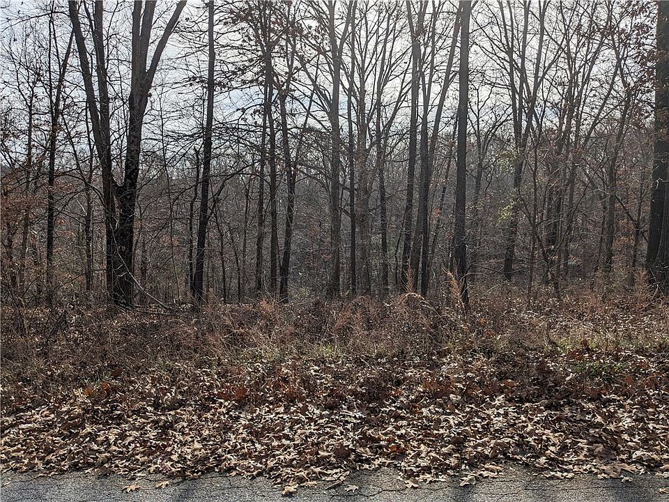 2nd image of 26 Chelmsworth Cir