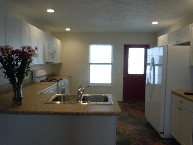 All appliances including dishwasher