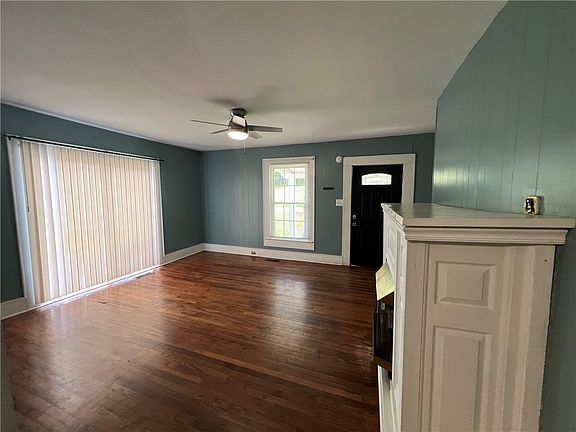 3rd image of 309 Jaynes St