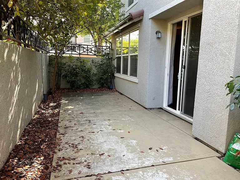 1704 Rivage Cir — Photo 21