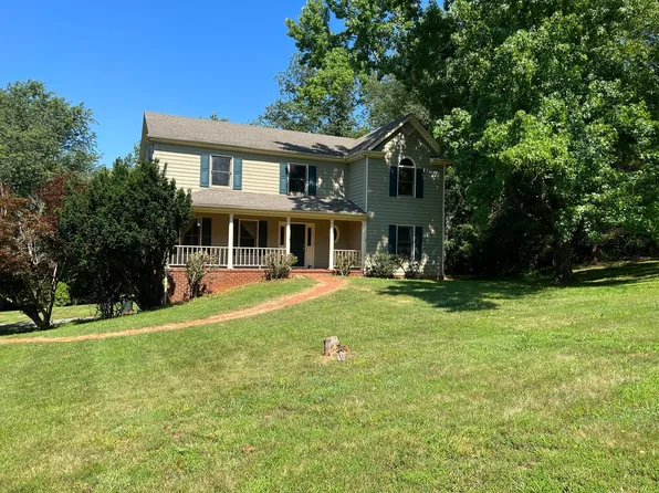 2424 Holkham Dr, Charlottesville, VA 22901