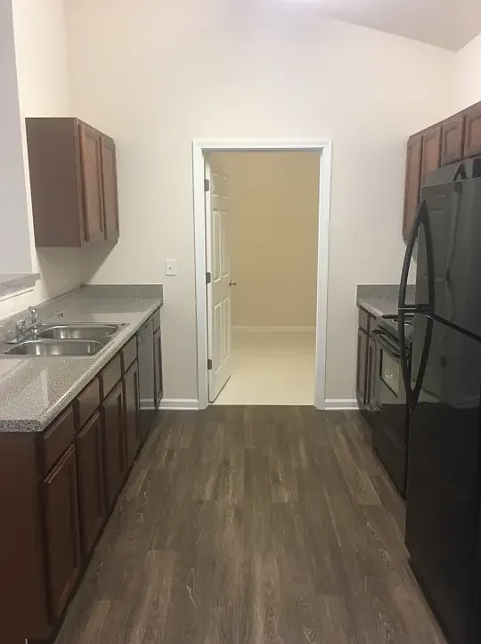 Cason Ridge Apartments — Photo 4