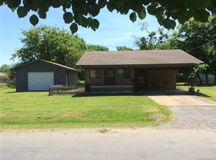 207 S 8th St, Hartshorne, OK 74547