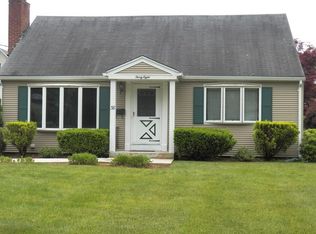 38 Granger Pl, West Springfield, MA 01089