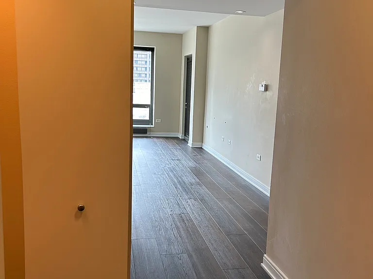 130 N Garland Ct #2408 — Photo 11