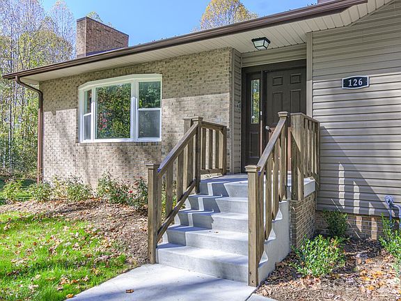 3rd image of 126 Anthony Dr