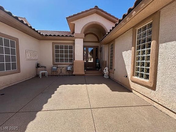 4th image of 10657 San Vercelli Ct