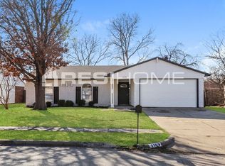 1109 Santa Fe Trl, Grand Prairie, TX 75052