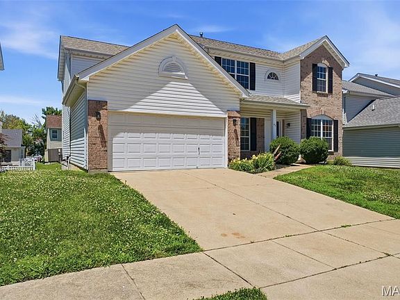 2nd image of 47 Rivermeadows Dr