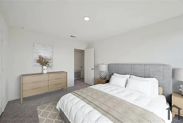 5730 Roadhouse Dr — Photo 1