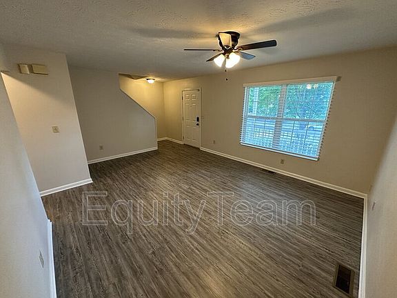 4th image of 706 Glenwood Ave