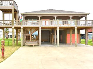 957 Surf Rd, Crystal Beach, TX 77650