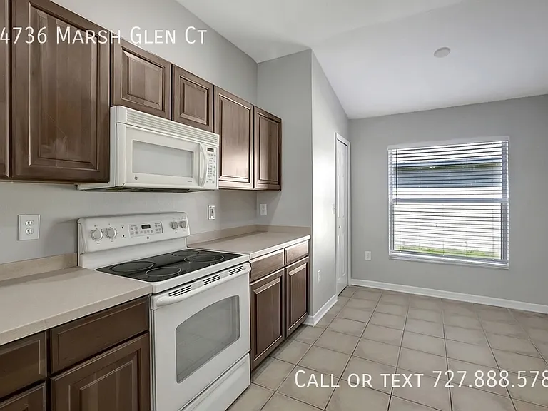 34736 Marsh Glen Ct — Photo 16