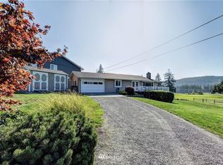 349 Camaloch Dr, Camano Island, WA 98282