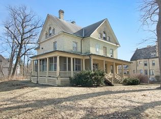 26 Macarthur Loop, Highland Park, IL 60035