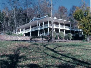 1255 Jim Hennessee Rd, Sparta, TN 38583