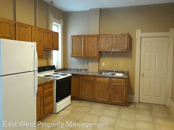 3rd image of 1515 John Ave