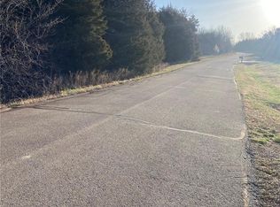 6107 Sunset Ridge Rd, Hillsboro, MO 63050